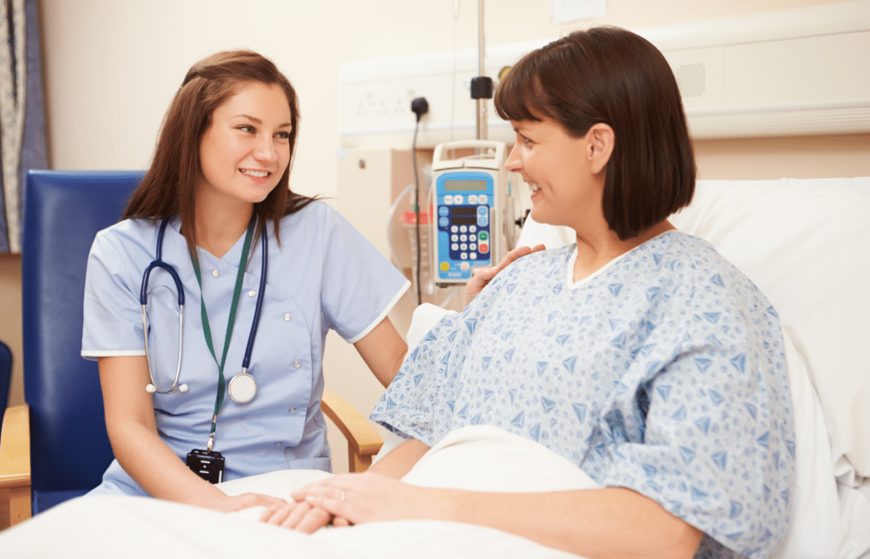 Điểm giống và khác giữa Registered Nurse và Y Tá thông thường